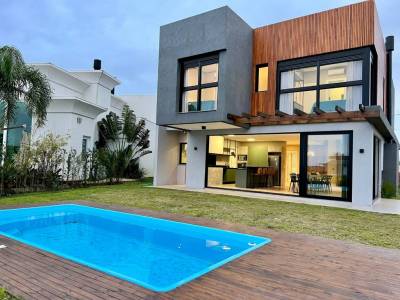 Casa em Condomínio 5 dormitórios em Xangri-lá | Ref.: 11844